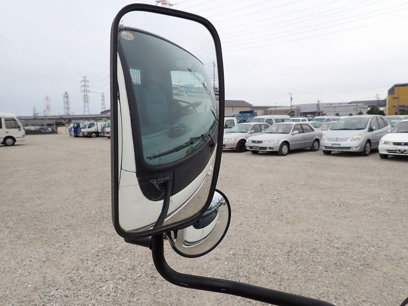 2002 Mitsubishi Canter KK-FE51CBD (UW-6a98d891766ee)[38]