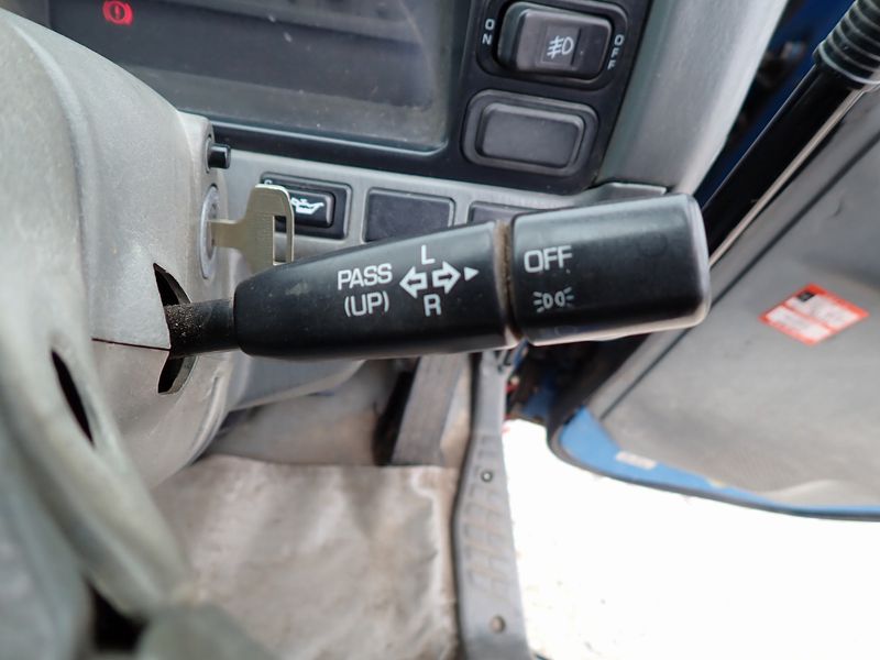 2002 Mitsubishi Canter KK-FE51CBD (UW-6a98d891766ee)[29]