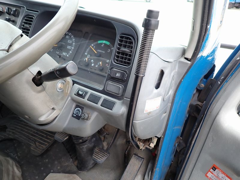 2002 Mitsubishi Canter KK-FE51CBD (UW-6a98d891766ee)[30]