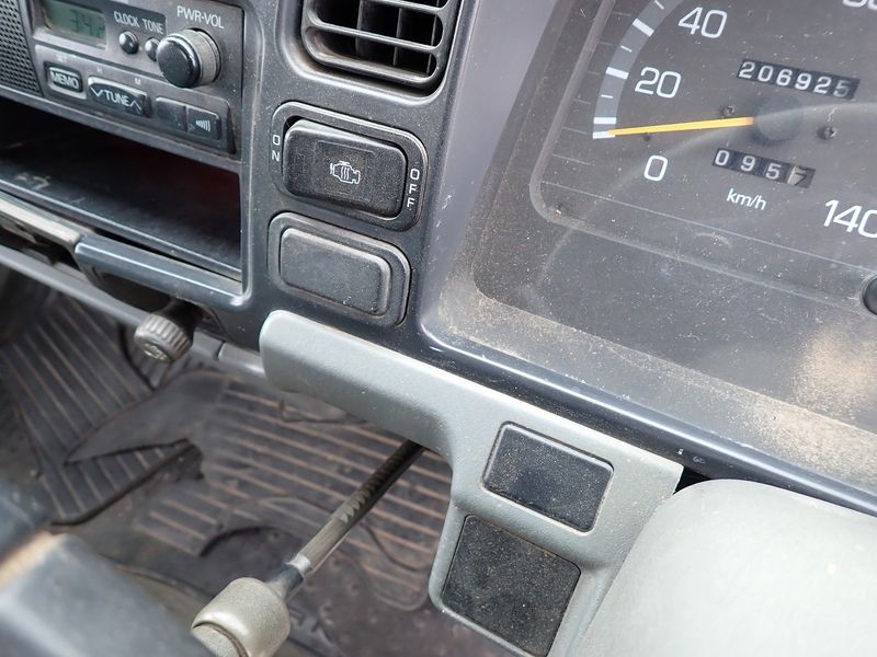 2002 Mitsubishi Canter KK-FE51CBD (UW-6a98d891766ee)[31]