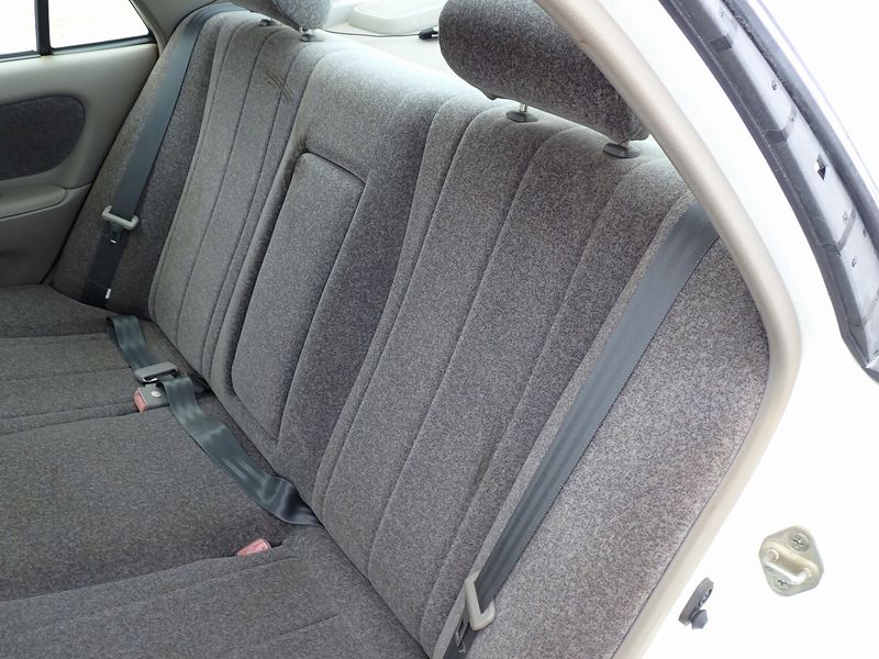 1998 Toyota Corolla E-AE110 (UW-6a98d892ee2fb)[21]