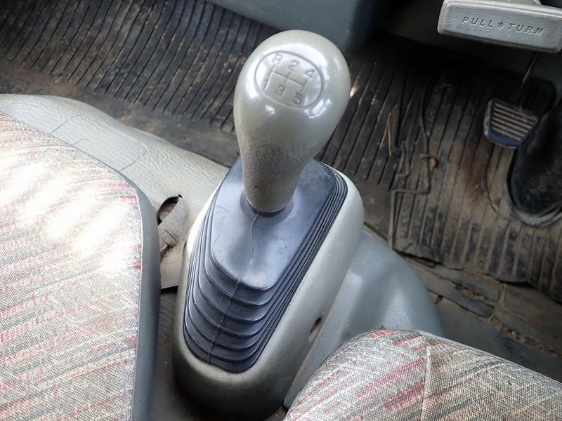 1997 Mitsubishi Canter KC-FE517BC (UW-6a98d8955bb30)[31]