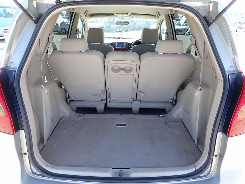 2003 Toyota Corolla Spacio TA-NZE121N (UW-6a98d89651eb7)[22]