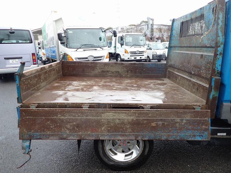 1995 Mitsubishi Canter U-FE517BD (UW-6a98d89a4c4af)[36]