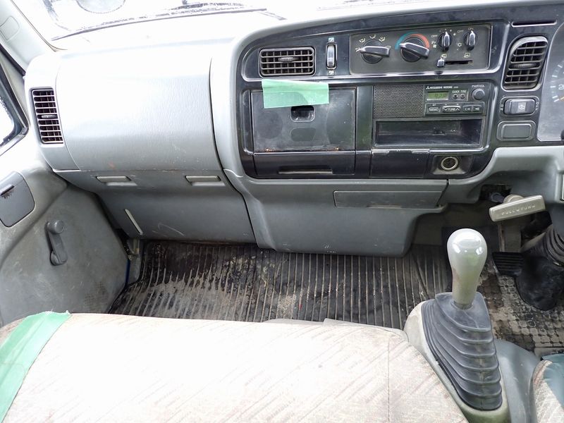 1995 Mitsubishi Canter U-FE517BD (UW-6a98d89a4c4af)[30]