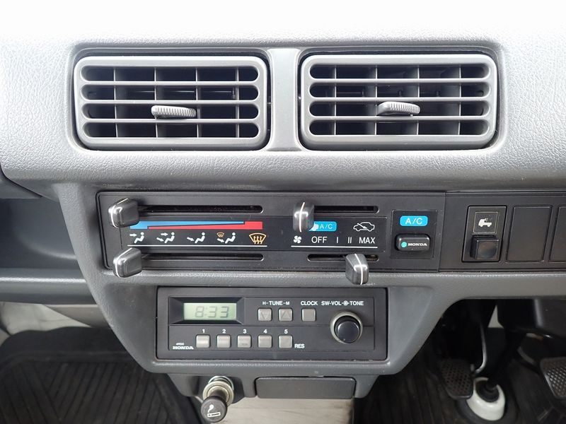 1997 Honda Acty Truck V-HA3 (UW-6a98d8a37b170)[28]