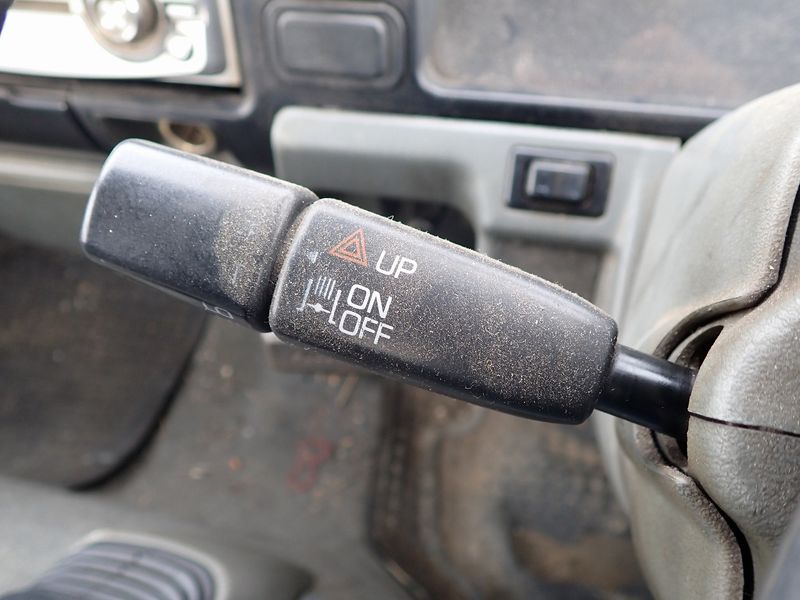 1996 Mitsubishi Canter KC-FE507B (UW-6a98d8a670f84)[25]
