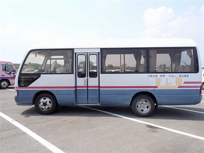 1995 Toyota Coaster U-HZB40 (UW-6a98d8a78b574)[1]