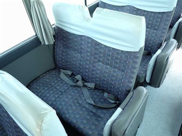 2000 Nissan Civilian Bus KK-BHW41 (UW-6a98d8acf2707)[16]