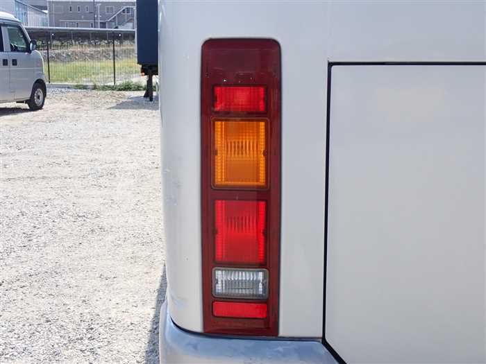 2000 Nissan Civilian Bus KK-BHW41 (UW-6a98d8acf2707)[27]