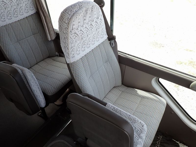 2000 Toyota Coaster KK-HZB40 (UW-6a98d8ad94c47)[32]
