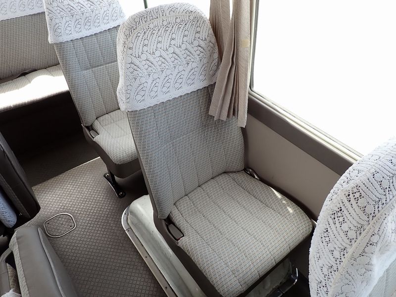 2000 Toyota Coaster KK-HZB40 (UW-6a98d8ad94c47)[31]