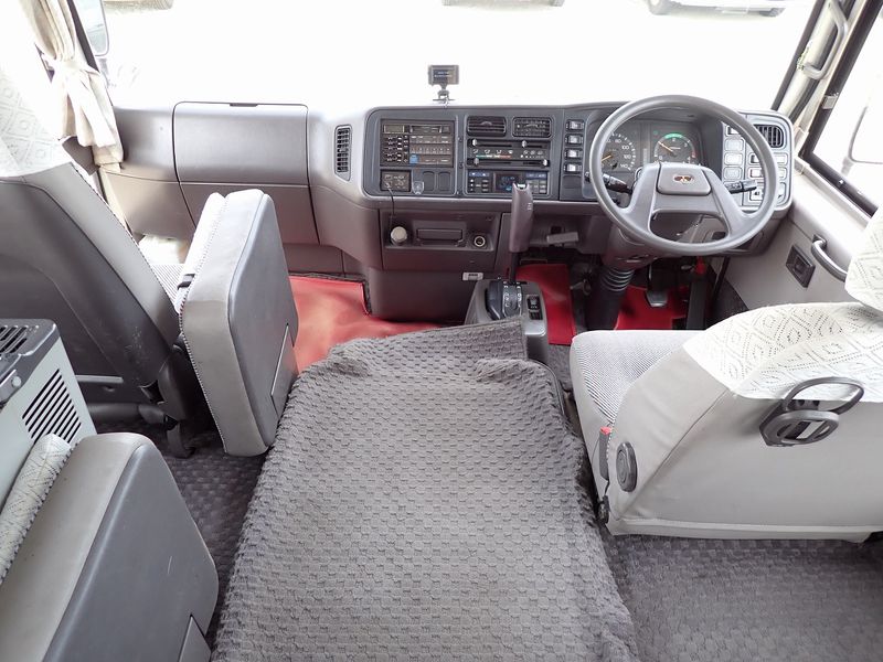1996 Mitsubishi Rosa KC-BE459F (UW-6a98d8af9357f)[26]