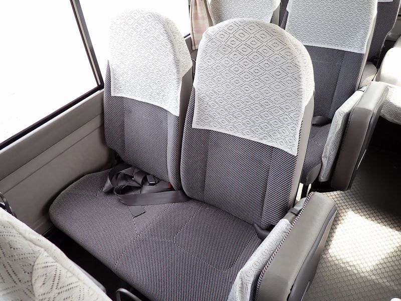 1996 Mitsubishi Rosa KC-BE459F (UW-6a98d8af9357f)[29]