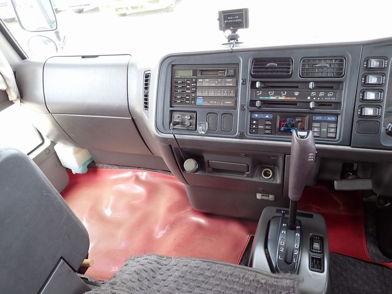 1996 Mitsubishi Rosa KC-BE459F (UW-6a98d8af9357f)[17]