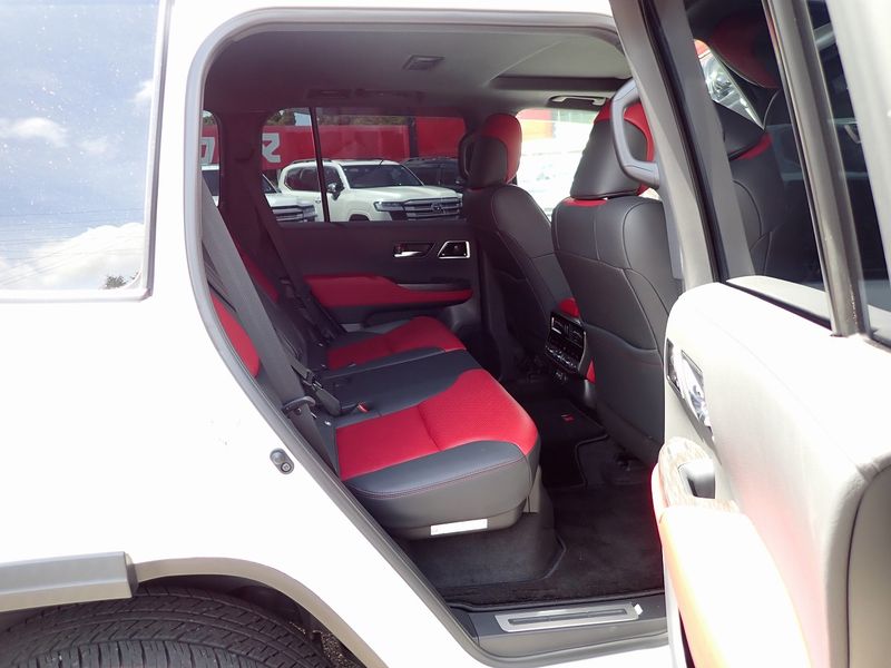 2023 Toyota Land Cruiser 3DA-FJA300W (UW-6a98d8b25b168)[25]