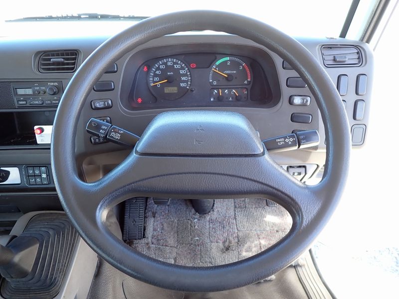 2006 Mitsubishi Rosa PA-BE63DE (UW-6a98d8b33d85f)[11]
