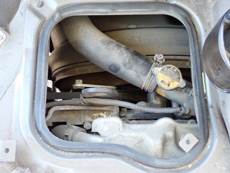 2006 Mitsubishi Rosa PA-BE63DE (UW-6a98d8b33d85f)[36]