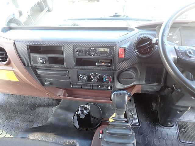 2018 Hino RANGER 2KG-FC2ABA (UW-6a98d8b47d1a7)[24]