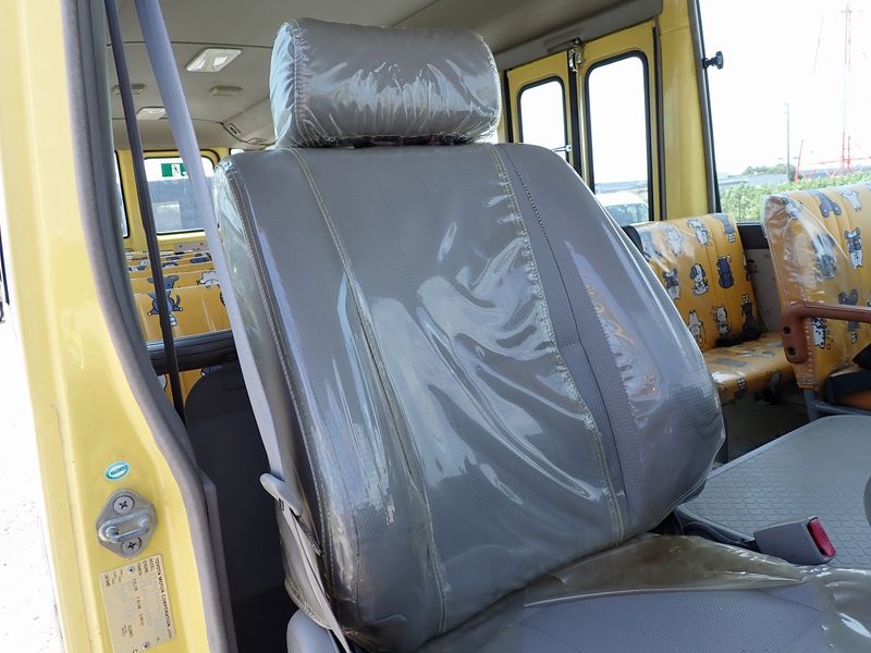 2003 Toyota Coaster KK-HZB40 (UW-6a98d8b58f33a)[9]