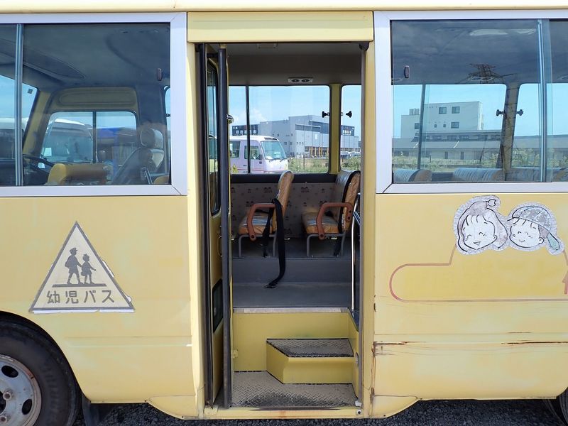 2003 Toyota Coaster KK-HZB40 (UW-6a98d8b58f33a)[21]