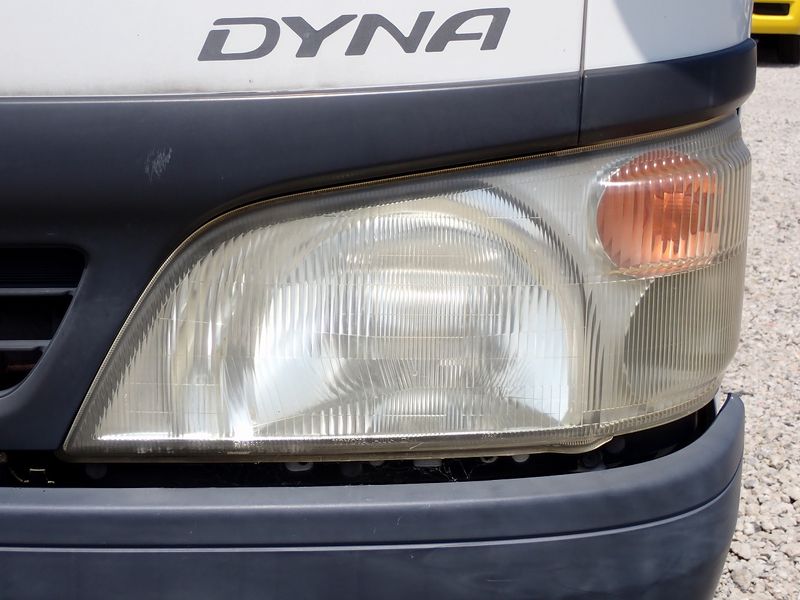 2005 Toyota Dyna Truck PB-XZU306 (UW-6a98d8b5d39ba)[52]