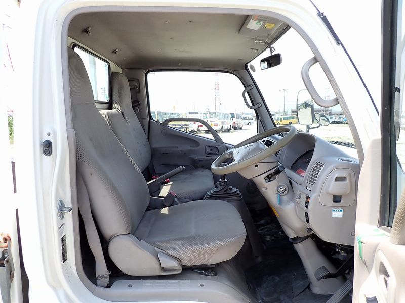 2005 Toyota Dyna Truck PB-XZU306 (UW-6a98d8b5d39ba)[8]