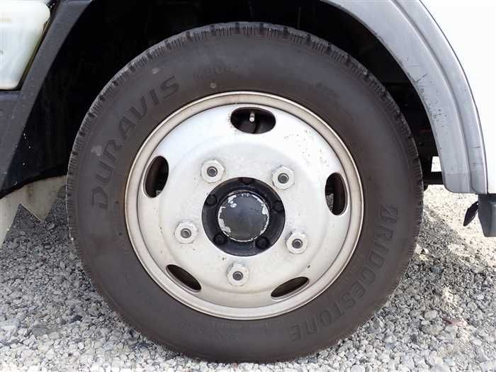 2004 Mitsubishi Fuso Canter KK-FE71CBD (UW-6a98d8b68917e)[19]