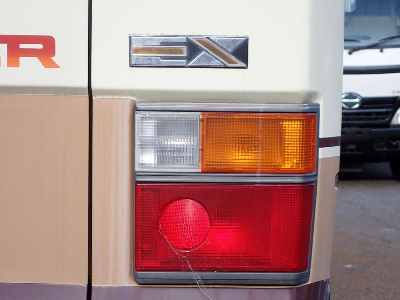 1986 Toyota Coaster P-HB31 (UW-6a98d8b853ecf)[40]