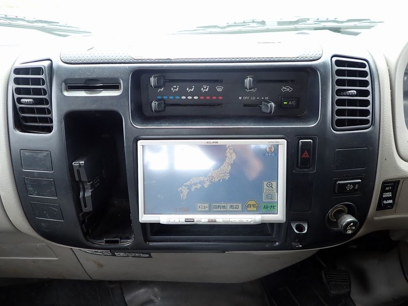 2009 Toyota Dyna Truck BDG-XZU308 (UW-6a98d8bb59c36)[17]