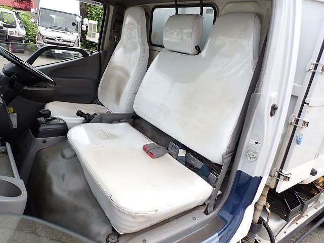 2017 Hino DUTRO TSG-XKU600X (UW-6a98d8bd90fe8)[17]