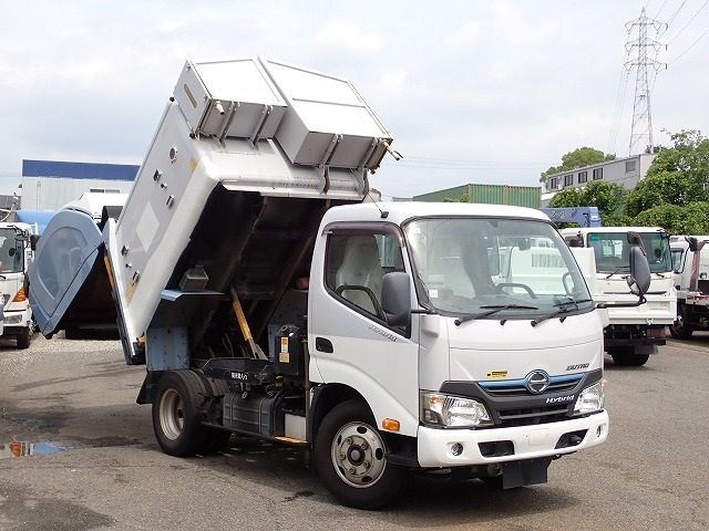 2017 Hino DUTRO TSG-XKU600X (UW-6a98d8bd90fe8)[6]