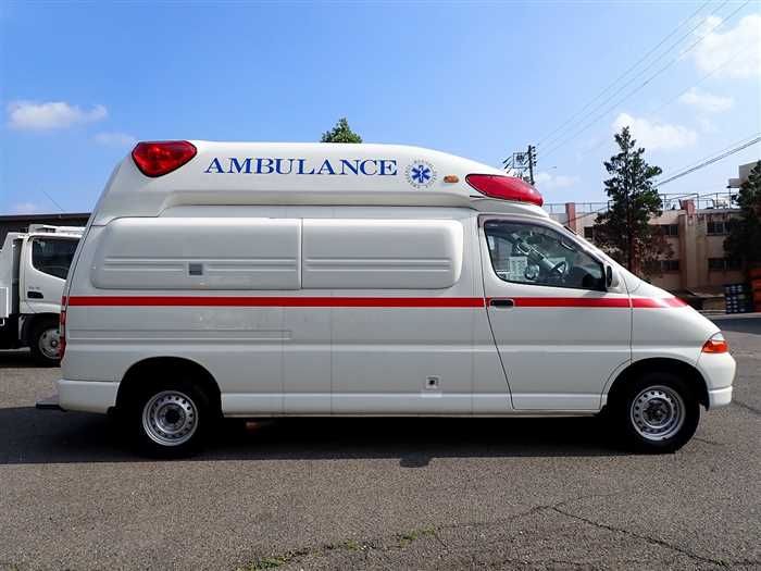 2004 Toyota Granvia TC-VCH38S (UW-6a98d22ef1900)[5]