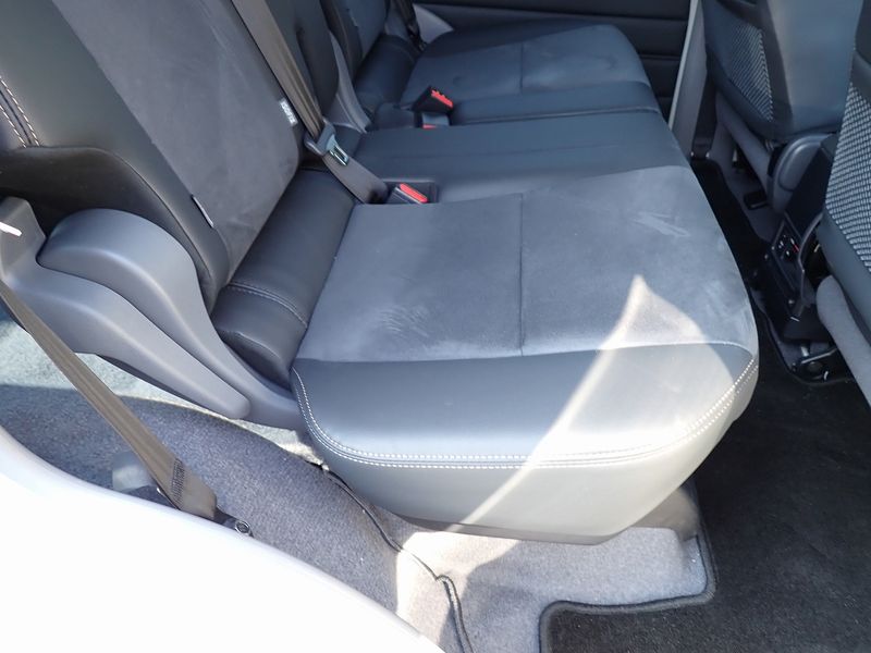 2024 Toyota Land Cruiser 70 3DA-GDJ76W (UW-6a98d8c04f072)[30]