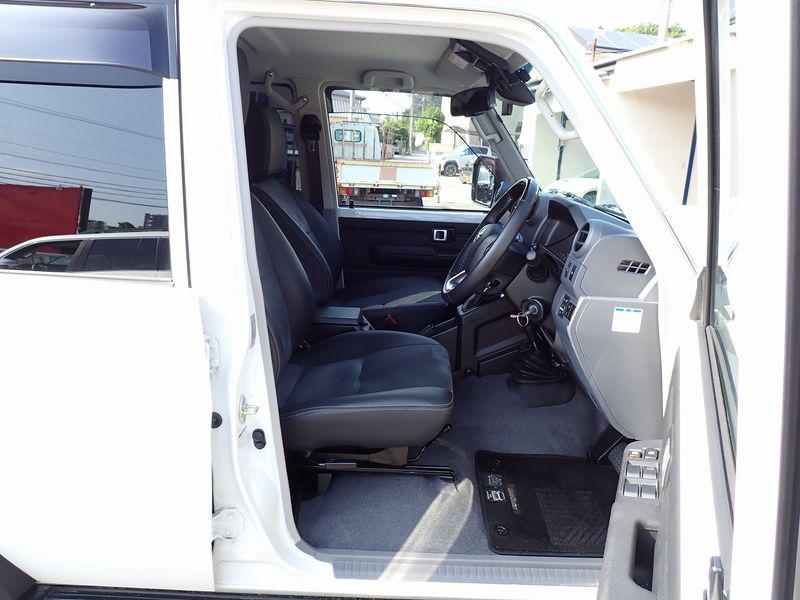2024 Toyota Land Cruiser 70 3DA-GDJ76W (UW-6a98d8c04f072)[8]