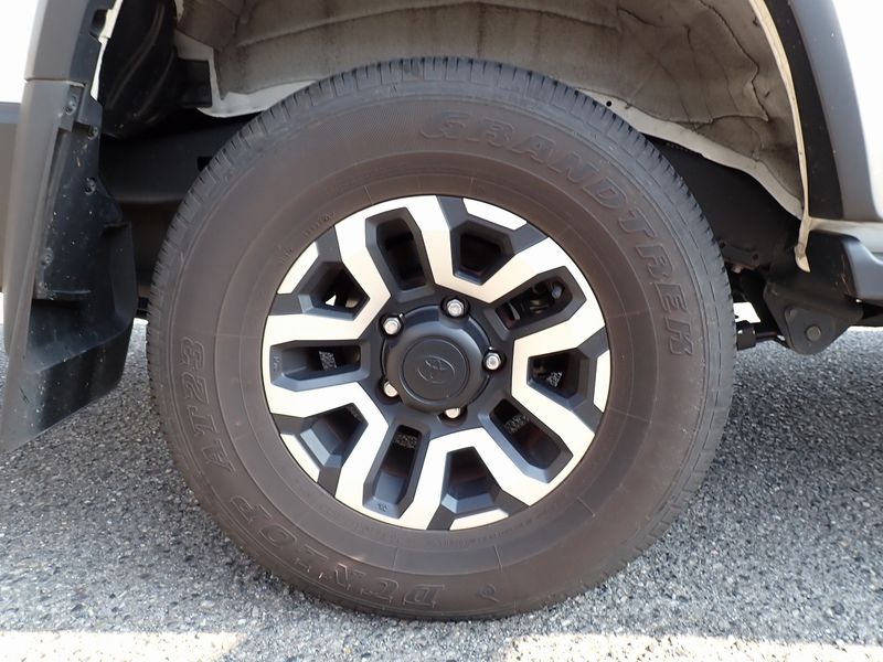 2024 Toyota Land Cruiser 70 3DA-GDJ76W (UW-6a98d8c04f072)[50]