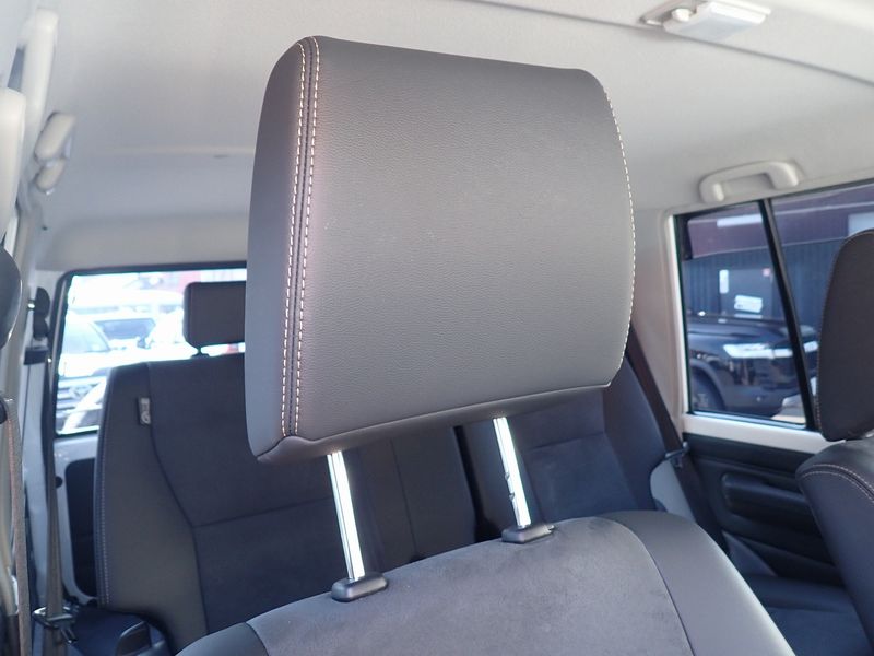 2024 Toyota Land Cruiser 70 3DA-GDJ76W (UW-6a98d8c04f072)[11]