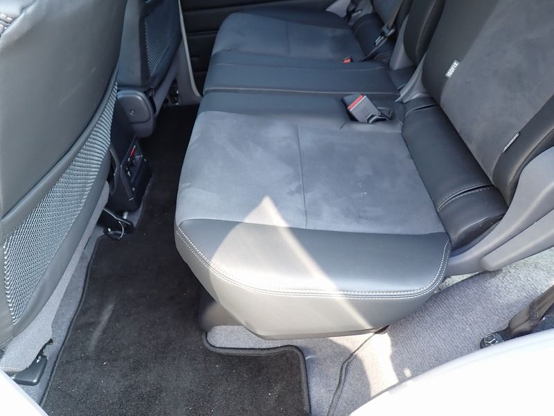 2024 Toyota Land Cruiser 70 3DA-GDJ76W (UW-6a98d8c04f072)[34]