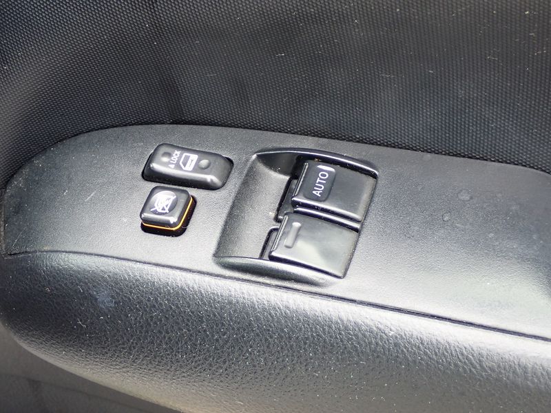 2015 Toyota Succeed DBE-NCP160V (UW-6a98d8c14aa3e)[29]