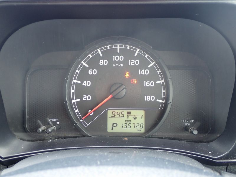 2015 Toyota Succeed DBE-NCP160V (UW-6a98d8c14aa3e)[36]
