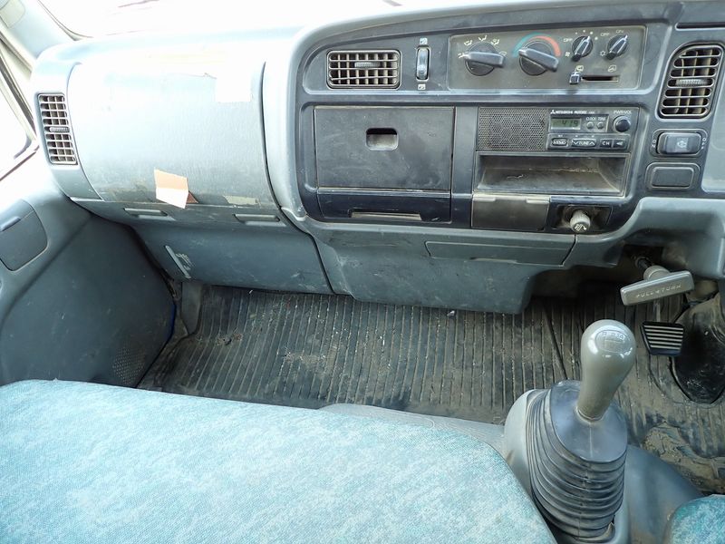 2001 Mitsubishi Canter KK-FE51CBD (UW-6a98d8c27322b)[29]