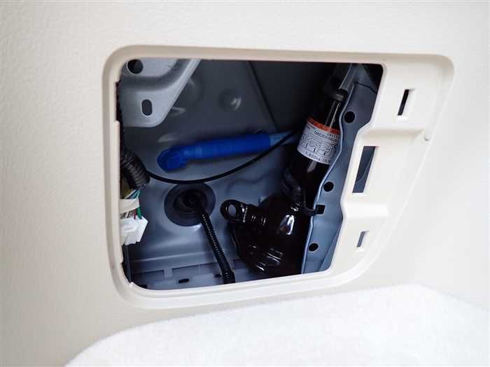 2021 Toyota Land Cruiser Prado 3BA-TRJ150W (UW-6a98d8c287d14)[17]