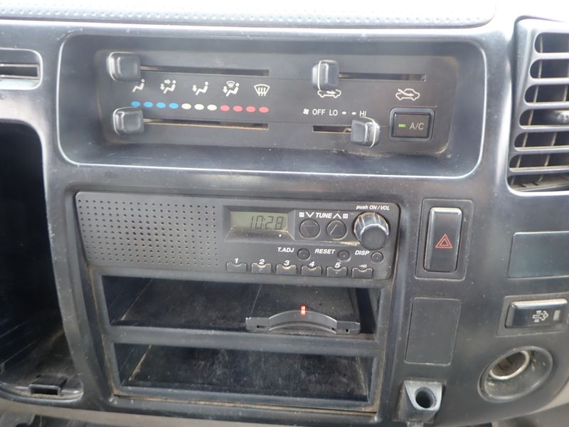 2008 Hino DUTRO BDG-XZU314T (UW-6a98d8c3b424c)[29]