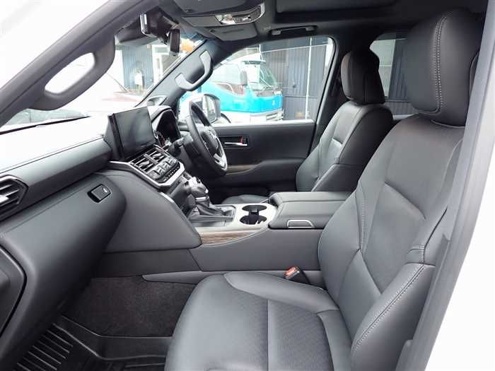 2024 Toyota Land Cruiser 3DA-FJA300W (UW-6a98d8c7e6b05)[12]