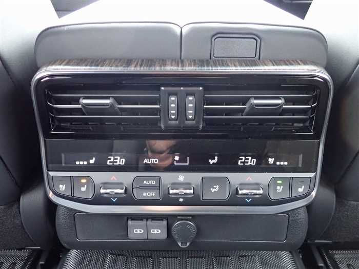 2024 Toyota Land Cruiser 3DA-FJA300W (UW-6a98d8c7e6b05)[22]