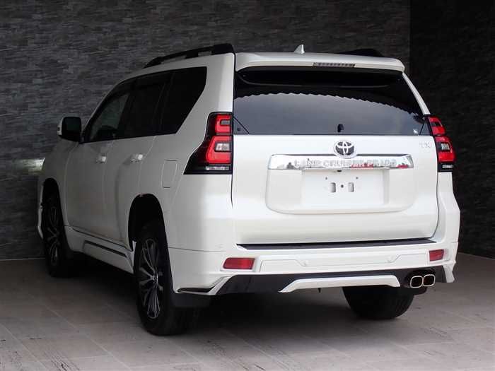 2022 Toyota Land Cruiser Prado 3BA-TRJ150W (UW-6a98d8cb05d44)[2]
