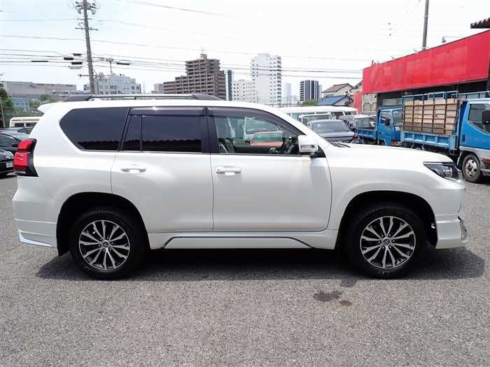 2022 Toyota Land Cruiser Prado 3BA-TRJ150W (UW-6a98d8cb05d44)[5]