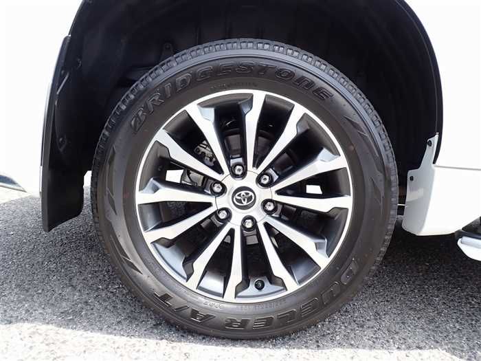 2022 Toyota Land Cruiser Prado 3BA-TRJ150W (UW-6a98d8cb05d44)[8]