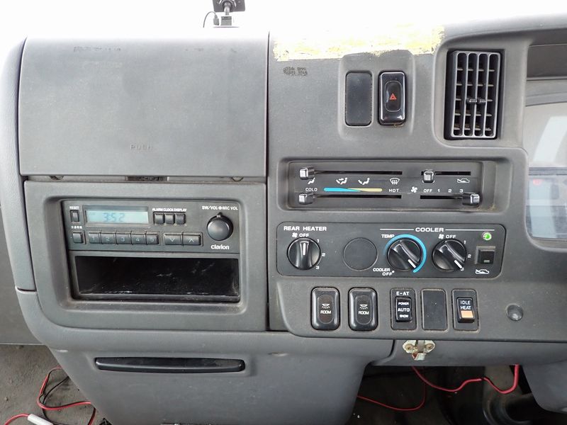 2002 Nissan Civilian Bus KK-BVW41 (UW-6a98d8cbdf37c)[13]