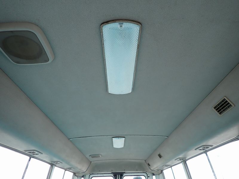 2002 Nissan Civilian Bus KK-BVW41 (UW-6a98d8cbdf37c)[36]